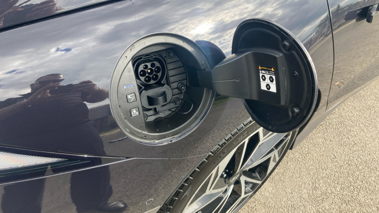 Hyundai IONIQ 6 239kW Ultimate 77kWh 4dr AWD Auto Electric Saloon